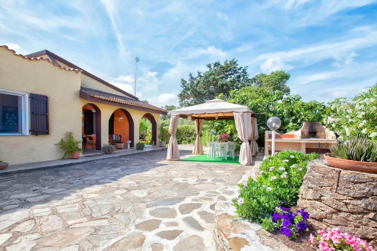 Casa Vacanze La Guzzetta Ranch Villa Canaglia Luaran gambar